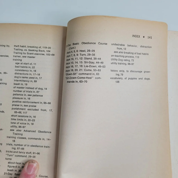 21 Days to a Trained Dog by Dick Maller and Jeffrey Feinman 141 Pages - Picture 7 of 7